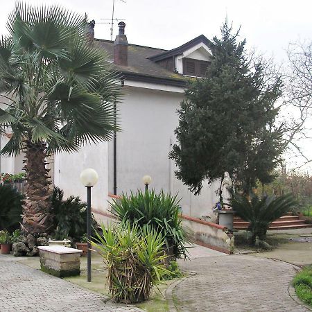 Appartamento Per 4 Persone Acerra Kültér fotó